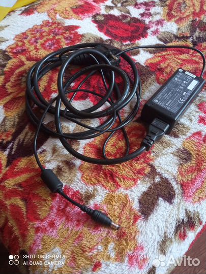 Адаптер питания для ноутбука