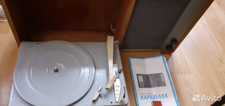 Корпус проигрывателя винила-Каравелла