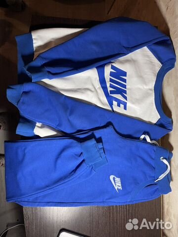 Спортивный костюм