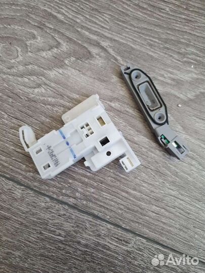 Узел блокировки люка посудомоечной машины пмм