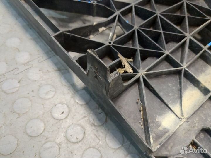 Рамка передняя Renault Megane 3, 2009