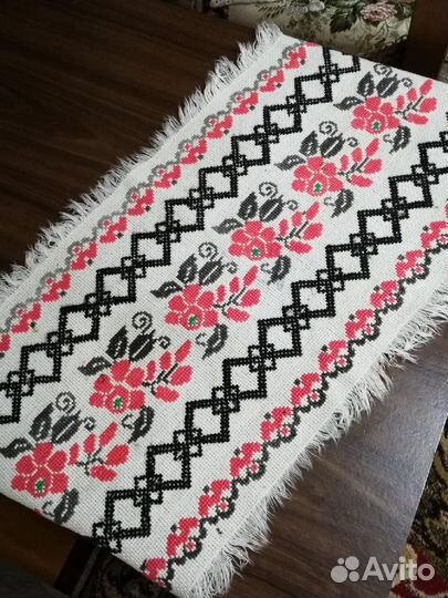 Салфетки вышитые