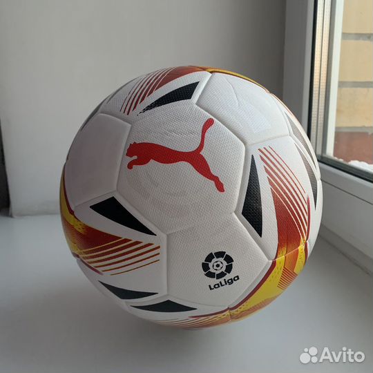 Футбольный мяч