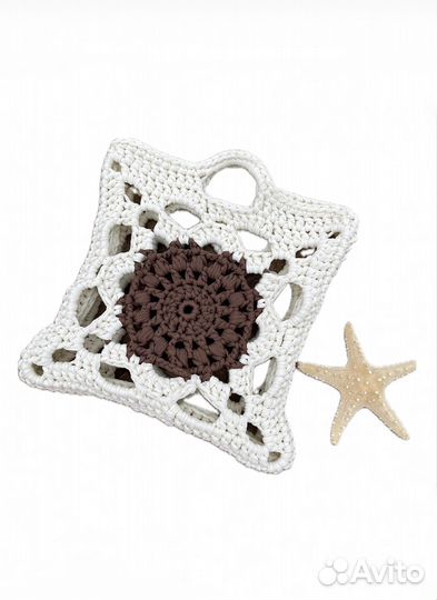 Сумочка пляжная вязаная молочная и коричневая