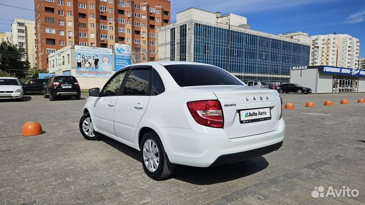 LADA Granta 1.6 МТ, 2023, 31 350 км