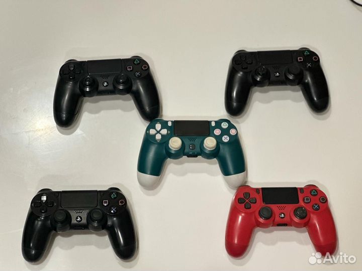 Приставка Sony PS4 с джойстиками 5 шт