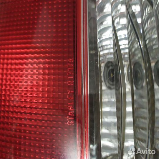 Mitsubishi colt 01 г задний правый фонарь