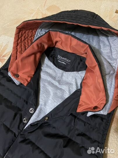 Жилет утепленный от Dsquarsd2.В отличном состоянии