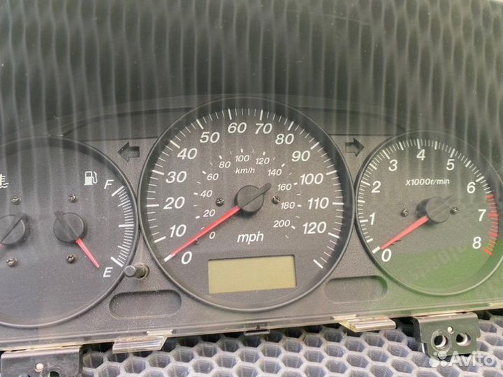 Панель приборов Mazda Mpv LW5W GY-DE 2.5 2001