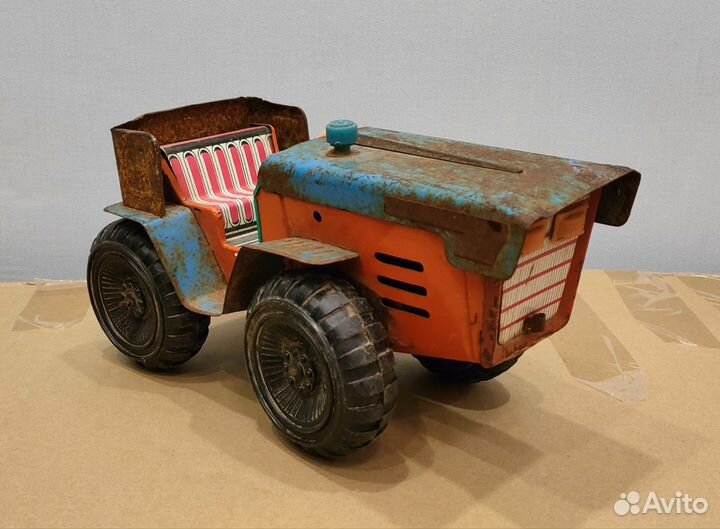 Игрушечные тракторы СССР