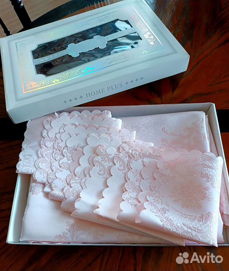 Скатерть с салфетками