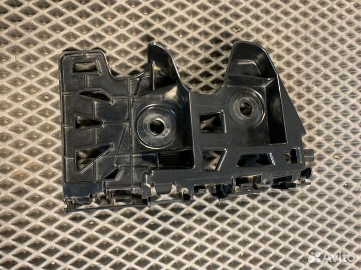 Крепление бампера заднее левое Volkswagen Atlas