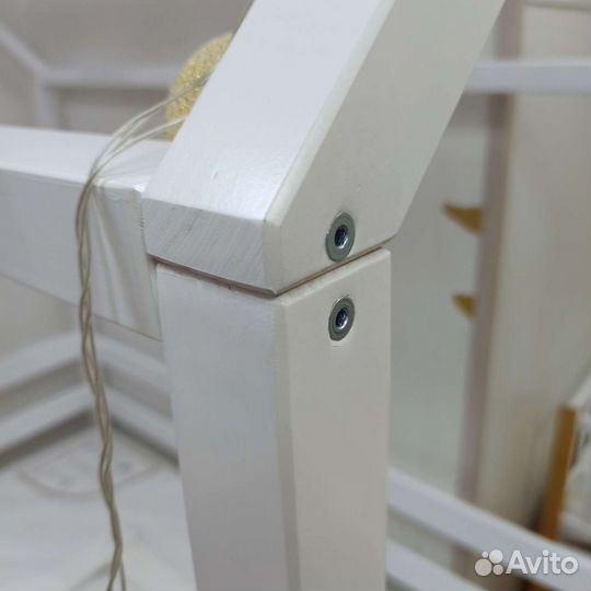 Детская кровать домик