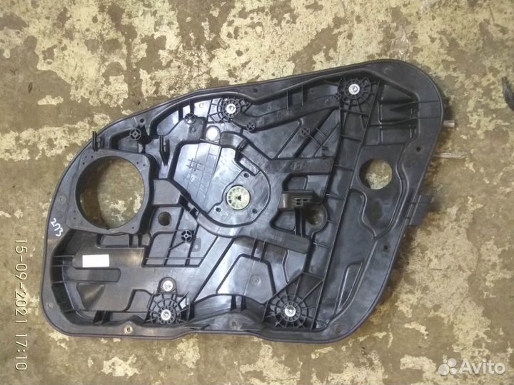 Стеклоподъемник на Хендай I40/ 2014 год