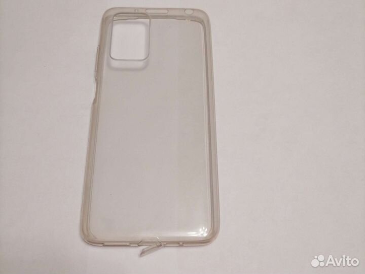 Чехлы на смартфон