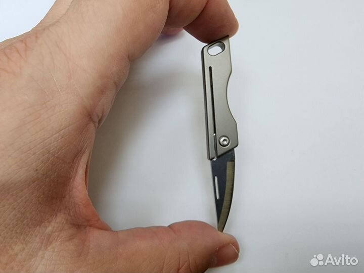 Нож из титанового сплава (наключник)