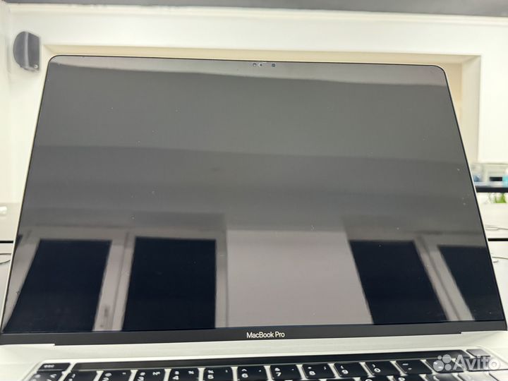 Macbook pro 16 2020 i7