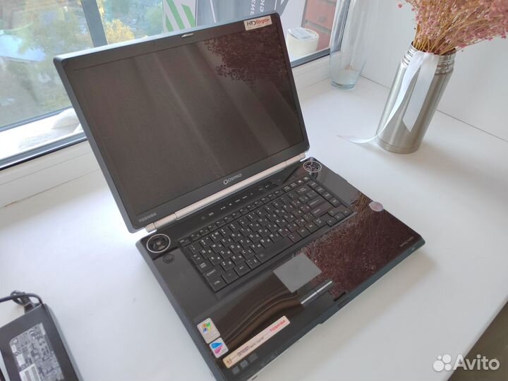 Ноутбук Toshiba Qosmio