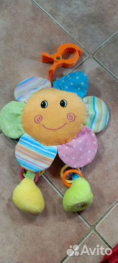 Подвеска на кроватку или коляску