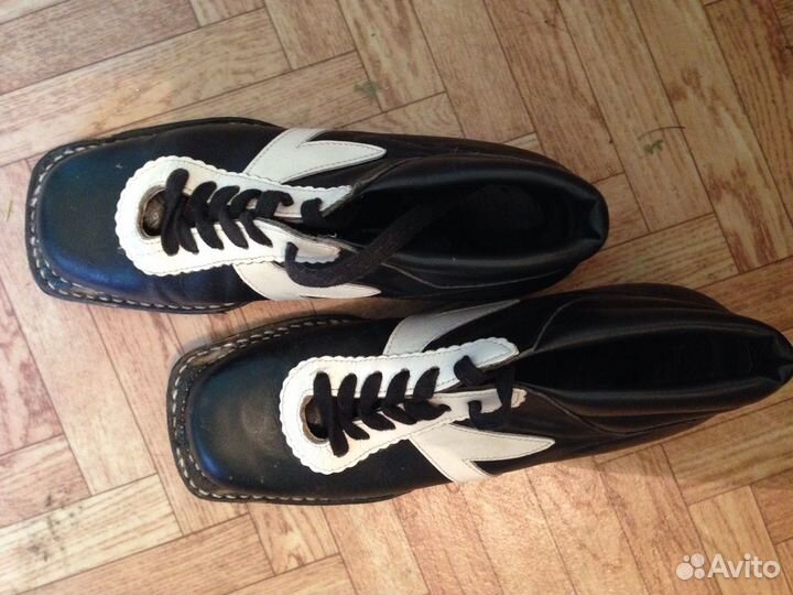 Ботинки лыжные