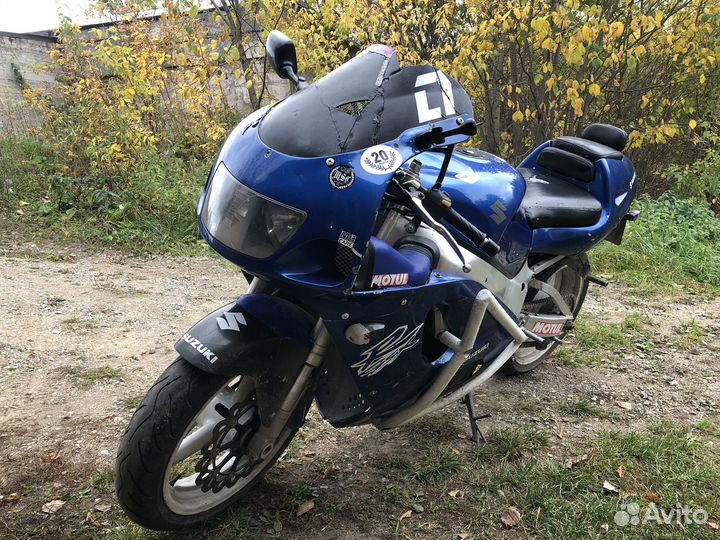 Suzuki GSX-R 750