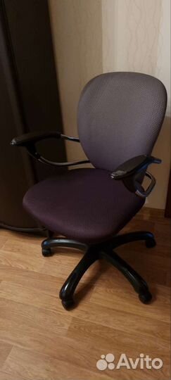 Компьютерное кресло (кресло руководителя)