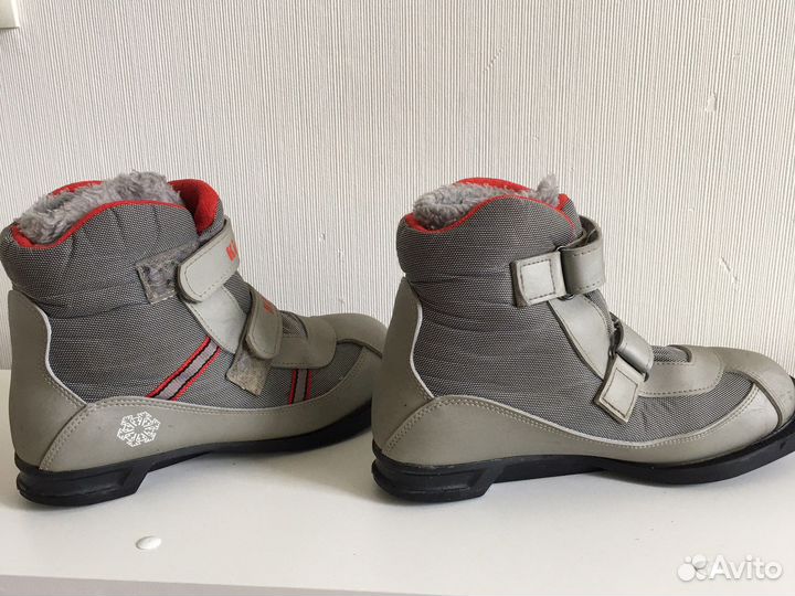 Лыжные ботинки 38 размер