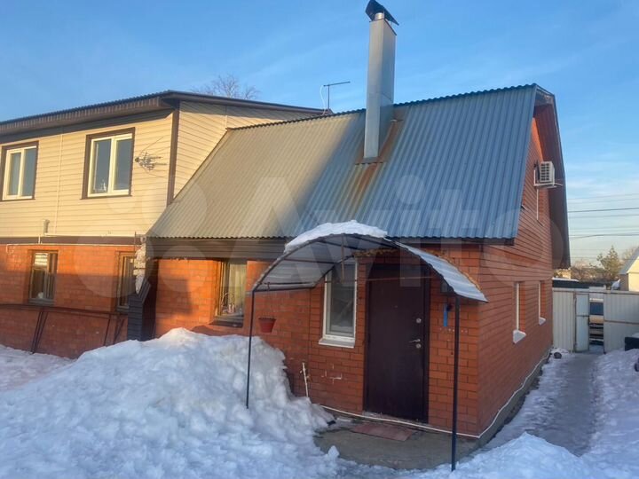 Дом 209 м² на участке 5,5 сот.