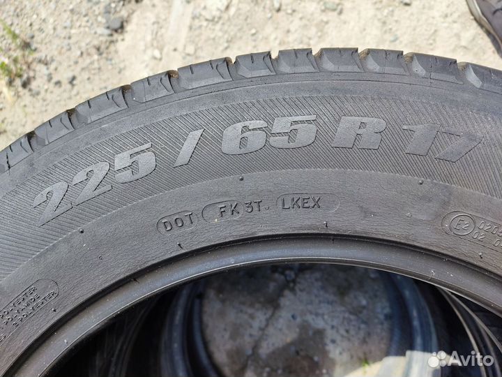 Michelin Latitude Tour HP 225/65 R17