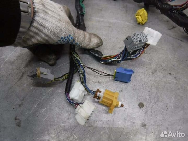 Жгут проводов панели приборов Mitsubishi Pajero