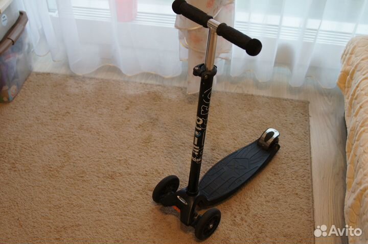 Детский 3-колесный самокат Micro Maxi