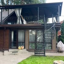 Лестницы на металическом каркаса