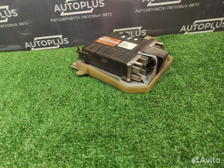 Блок управления двигателем Audi 80