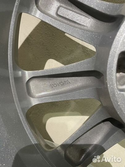 Комплект дисков R18 lexus, toyota original