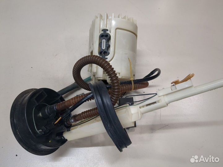 Насос топливный электрический Volkswagen Passat 4