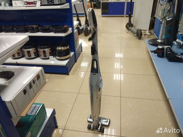 Вертикальный пылесос hoover