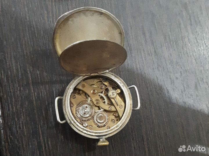 Серебряные карманные часы