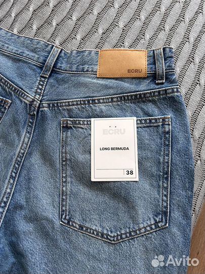 Новые джинсовые шорты-бермуды Ecru