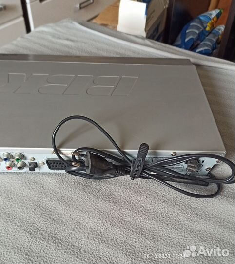 Dvd плеер BBK DT 9904 S