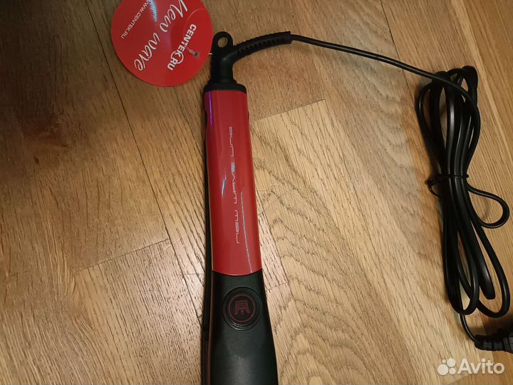 Выпрямитель - стайлер для волос