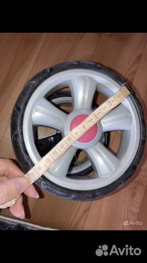 Колеса для коляски, и разные принадлежности