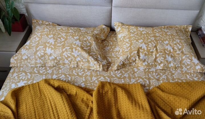 Комплект из простыни и 2 наволочек
