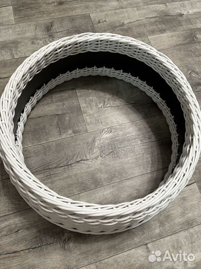 Корзина для елки из ротанга