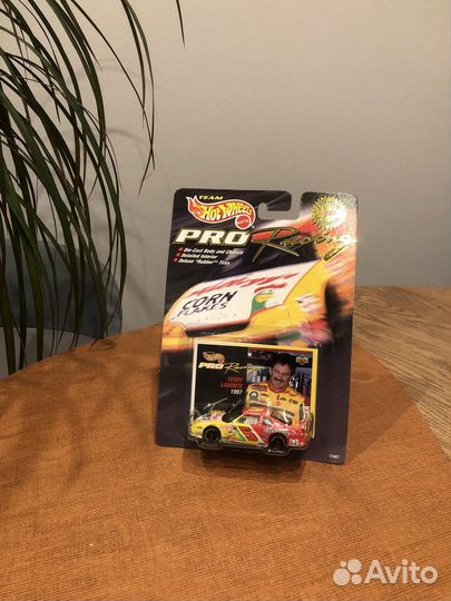 Hot wheels pro racing nascar