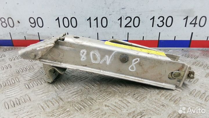 Домкрат на Audi A4 B7