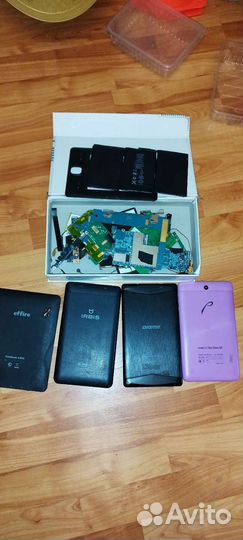 Телефоны и запчасти на него