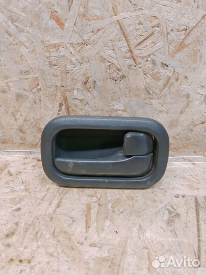 Ручка двери внутренняя правая Nissan Almera