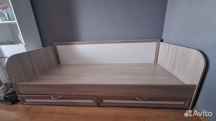 Продаю кровать