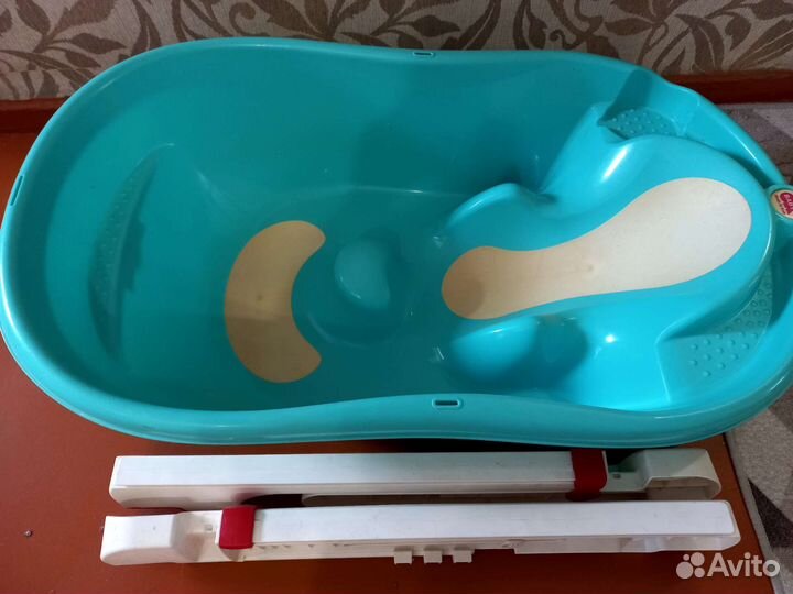 Ванночка для купания с горкой и подставкой
