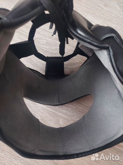 Шлем боксерский Leaders с бампером новый